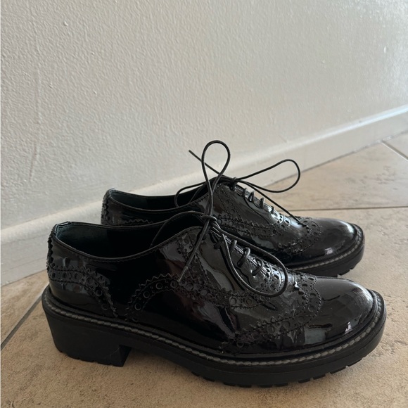 Vintage Miu Miu Oxford shoes - Picture 2 of 6